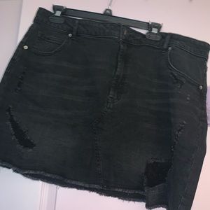 Wild fable NWT black denim skirt size 18